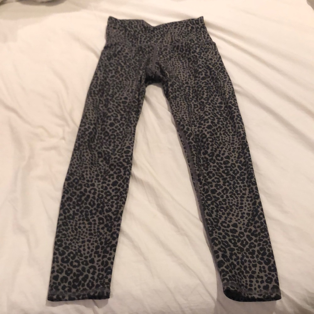 Cheetah print leggings